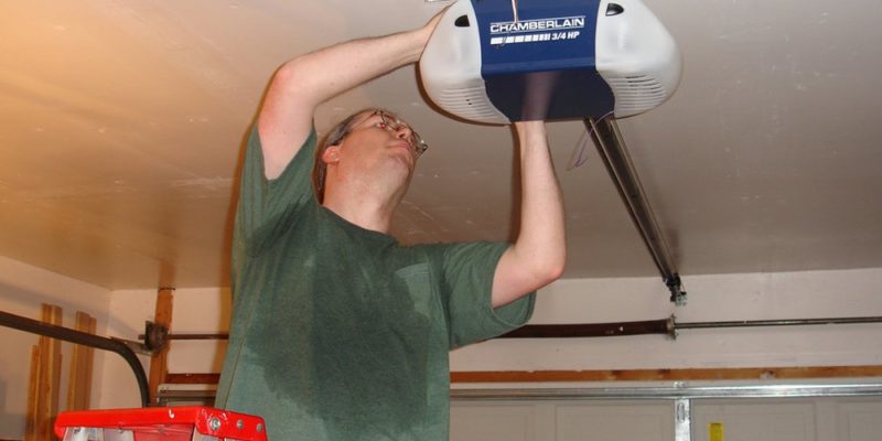 Reasons To Leave Garage Door Opener Repairs To The Professionals